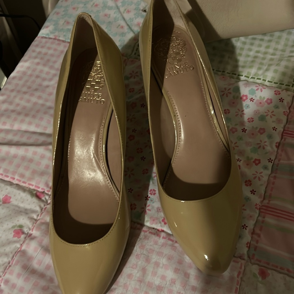 Vince Camuto shoes brand new